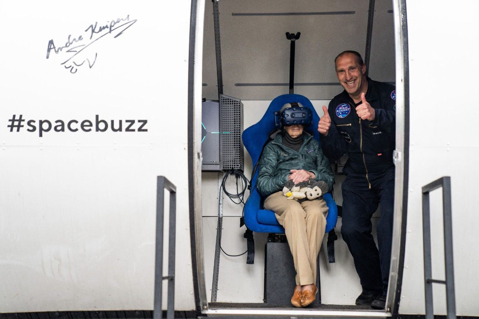 Samenwerking Roots & Shoots + SpaceBuzz-1